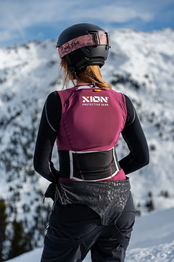 XION VES 30112 F PLUM BACK 03970 LR